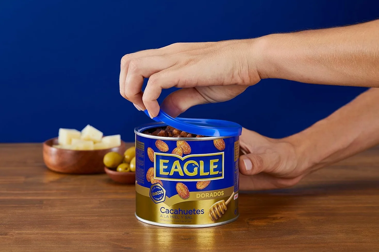 Eagle Cacahuetes Dorados a la Miel y Sal | Pack 2x250g | Snack Crujiente Dulce-Salado | OsoRetail