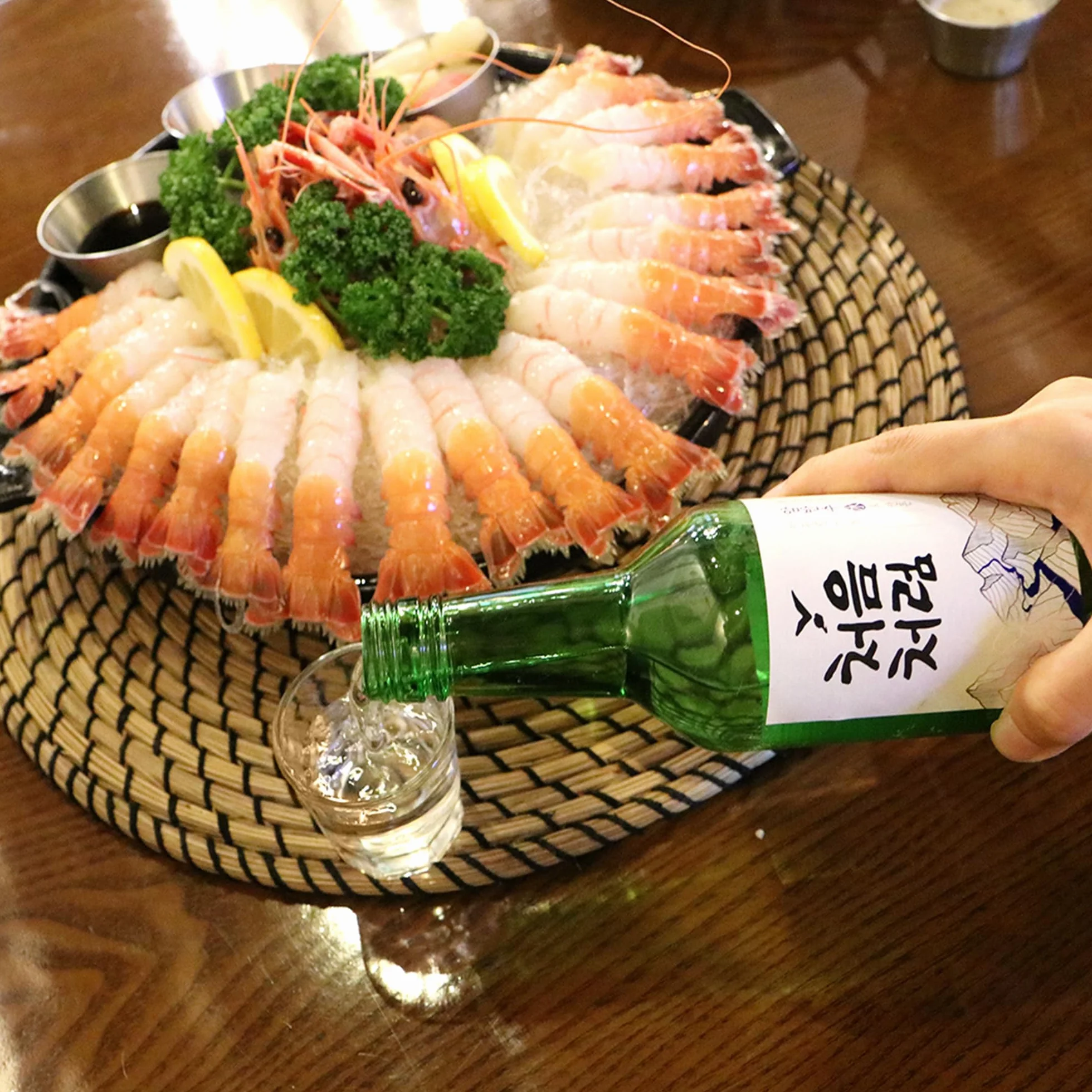 YIJIA | Vino Soju Coreano Sabor Melocotón + Original 350ml (Alc.16.5%) - El soju es una bebida muy popular en Corea - Pack de 2 uds